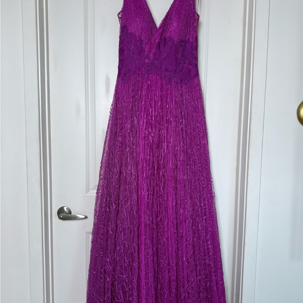 Monique Lhuillier Vibrant Pink Satin and lace Fabric Gown